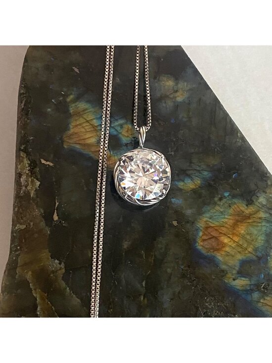 Jewelry - Sterling Silver 925 IL Large Round Prong Set CZ Pendant Necklace 18" Chain